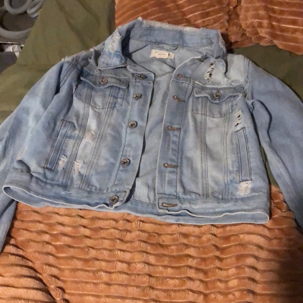 Cropped distressed jean jacket